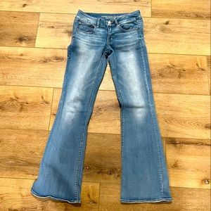 AEO Boho Artist Jeans Size 6R